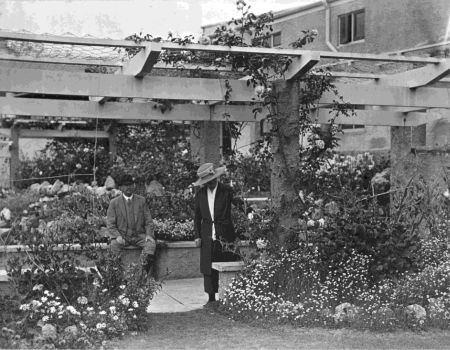 John A MacFarlane and Jean Williams